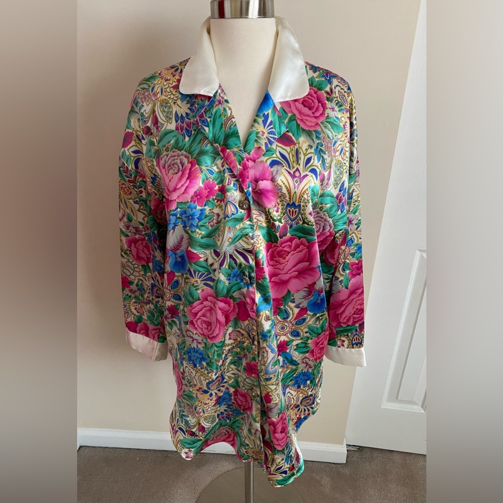 Victoria Secret Gold Label Night Shirt. Vintage